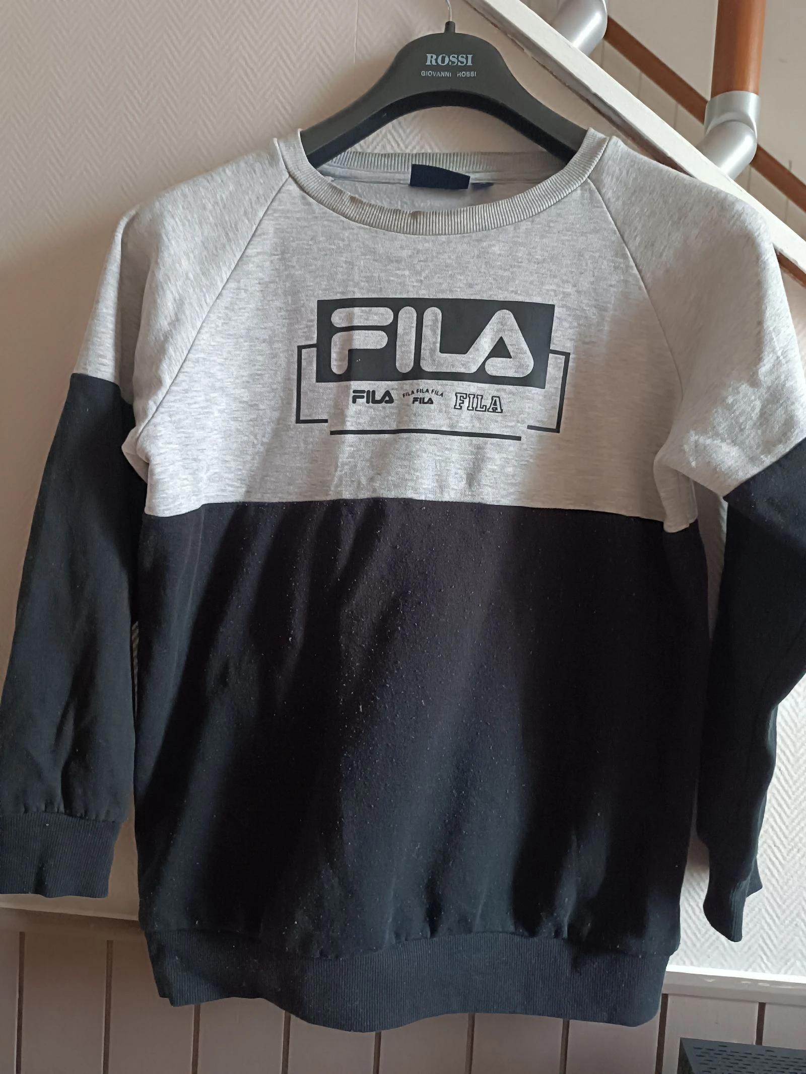 Sweat-shirt bicolore Fila gris et noir- taille XS